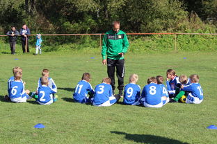 JIUYOU GAMING-女篮老将坚持出战为队伍稳定发挥贡献宝贵经验力量，女篮名将